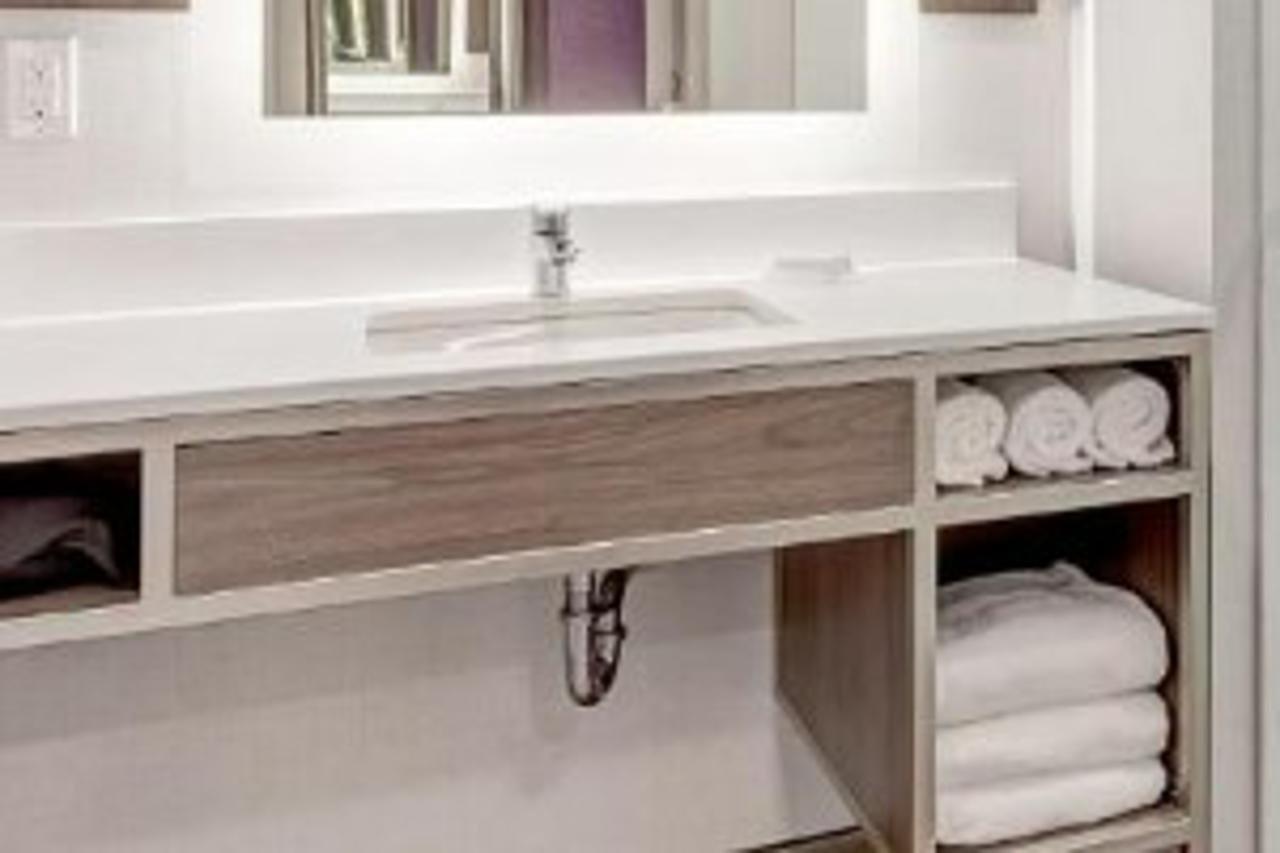 Hilton Garden Inn Toronto/Brampton West, Ontario, Canada Ngoại thất bức ảnh