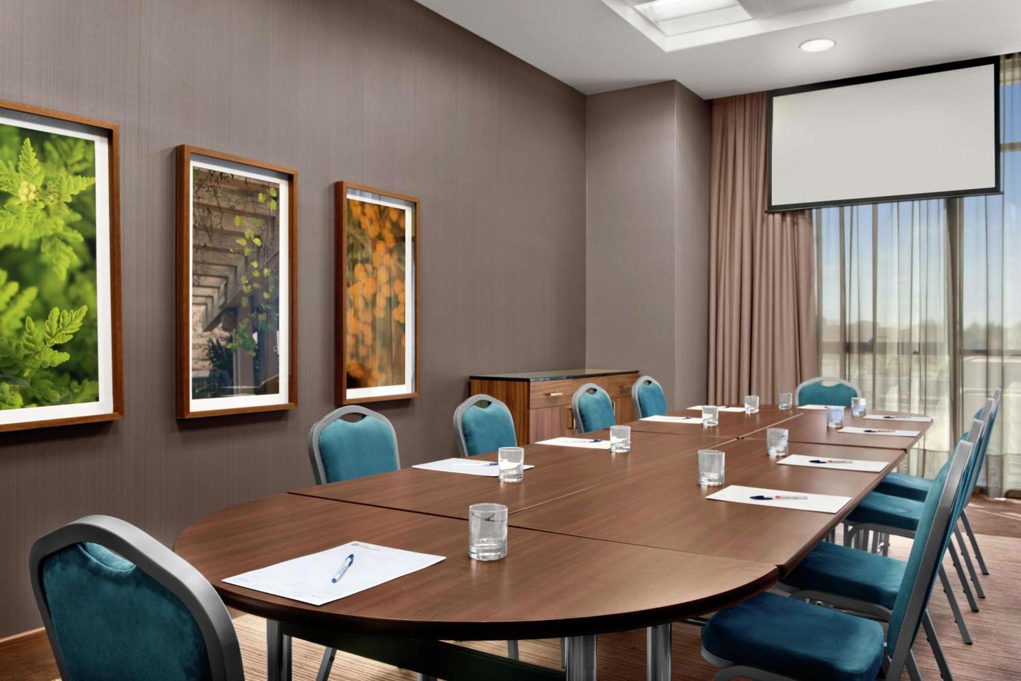 Hilton Garden Inn Toronto/Brampton West, Ontario, Canada Ngoại thất bức ảnh