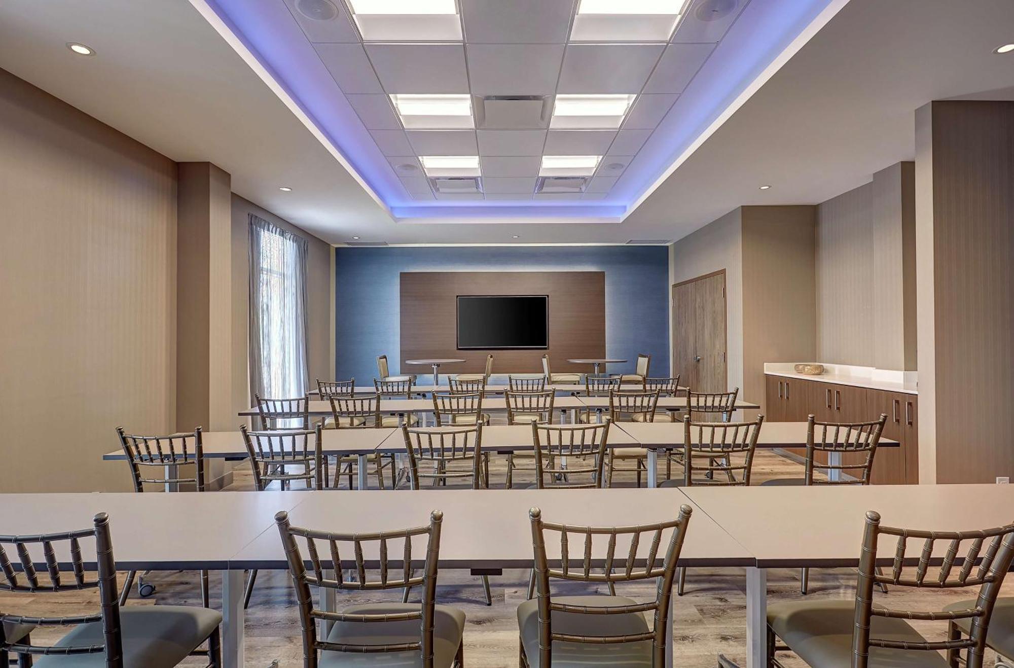 Hilton Garden Inn Toronto/Brampton West, Ontario, Canada Ngoại thất bức ảnh