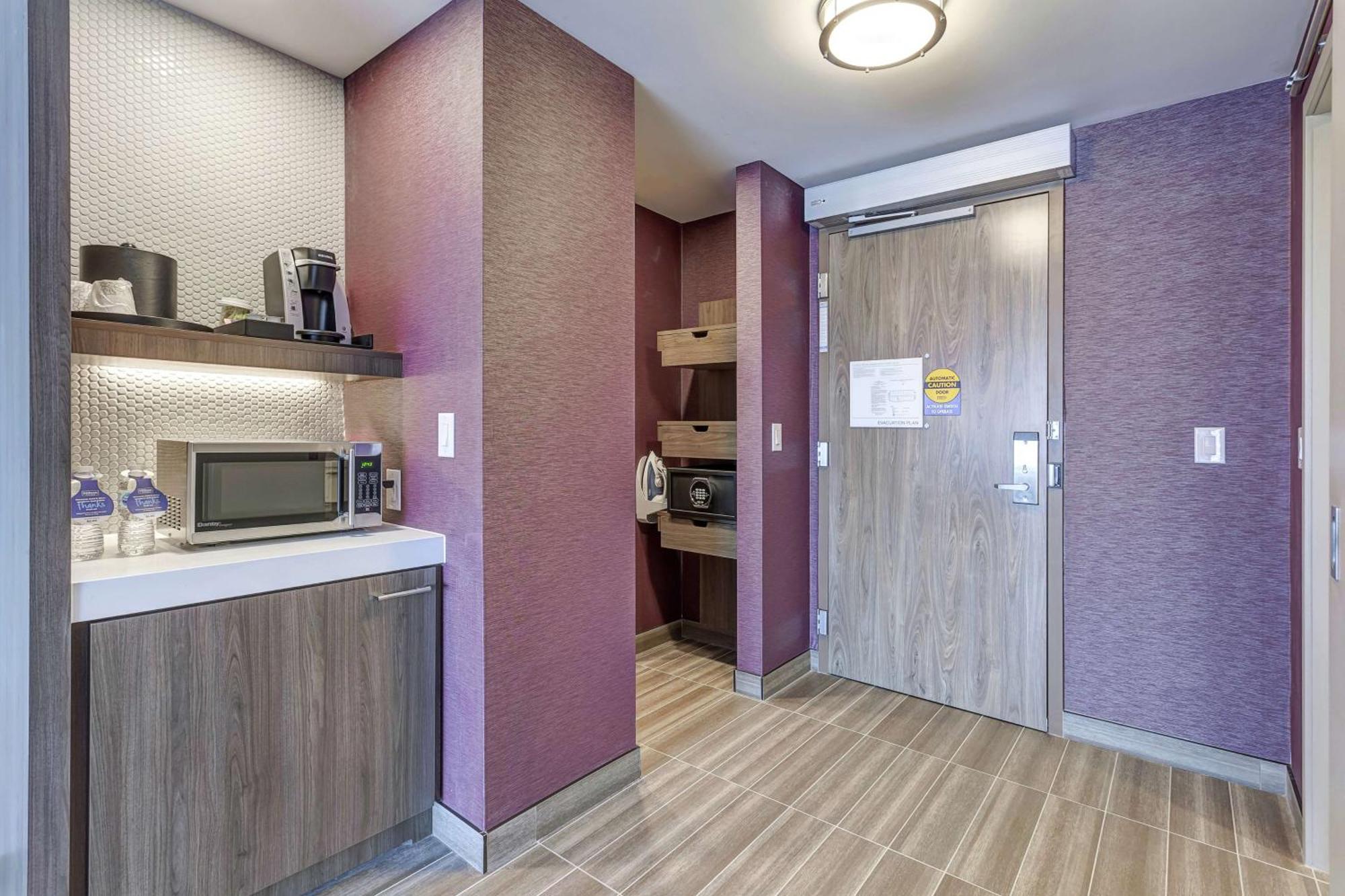 Hilton Garden Inn Toronto/Brampton West, Ontario, Canada Ngoại thất bức ảnh