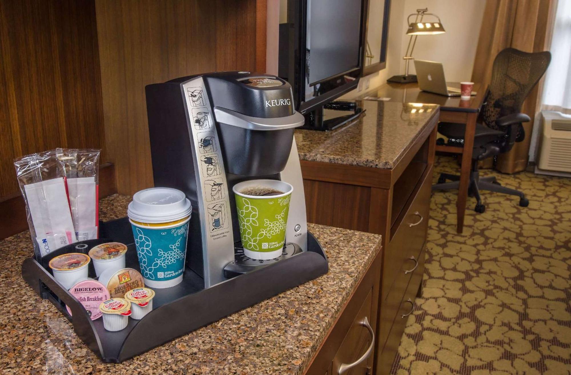 Hilton Garden Inn Toronto/Brampton West, Ontario, Canada Ngoại thất bức ảnh