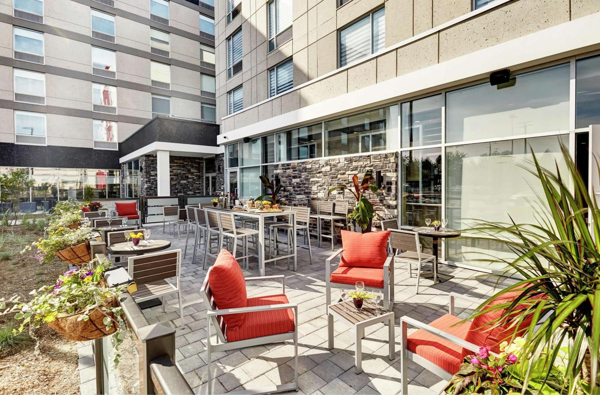 Hilton Garden Inn Toronto/Brampton West, Ontario, Canada Ngoại thất bức ảnh
